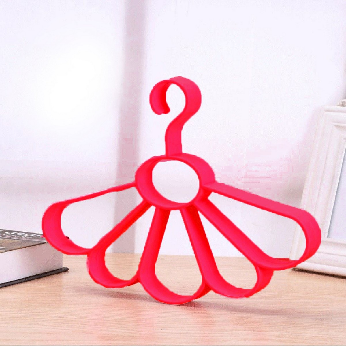 Flower Scarf Belt Hanger Multi Function Plastic Scarf Hanger 5 Holes Space Saving Organizer For Scarves Ties And Jewelry (Random Color) - Image 4