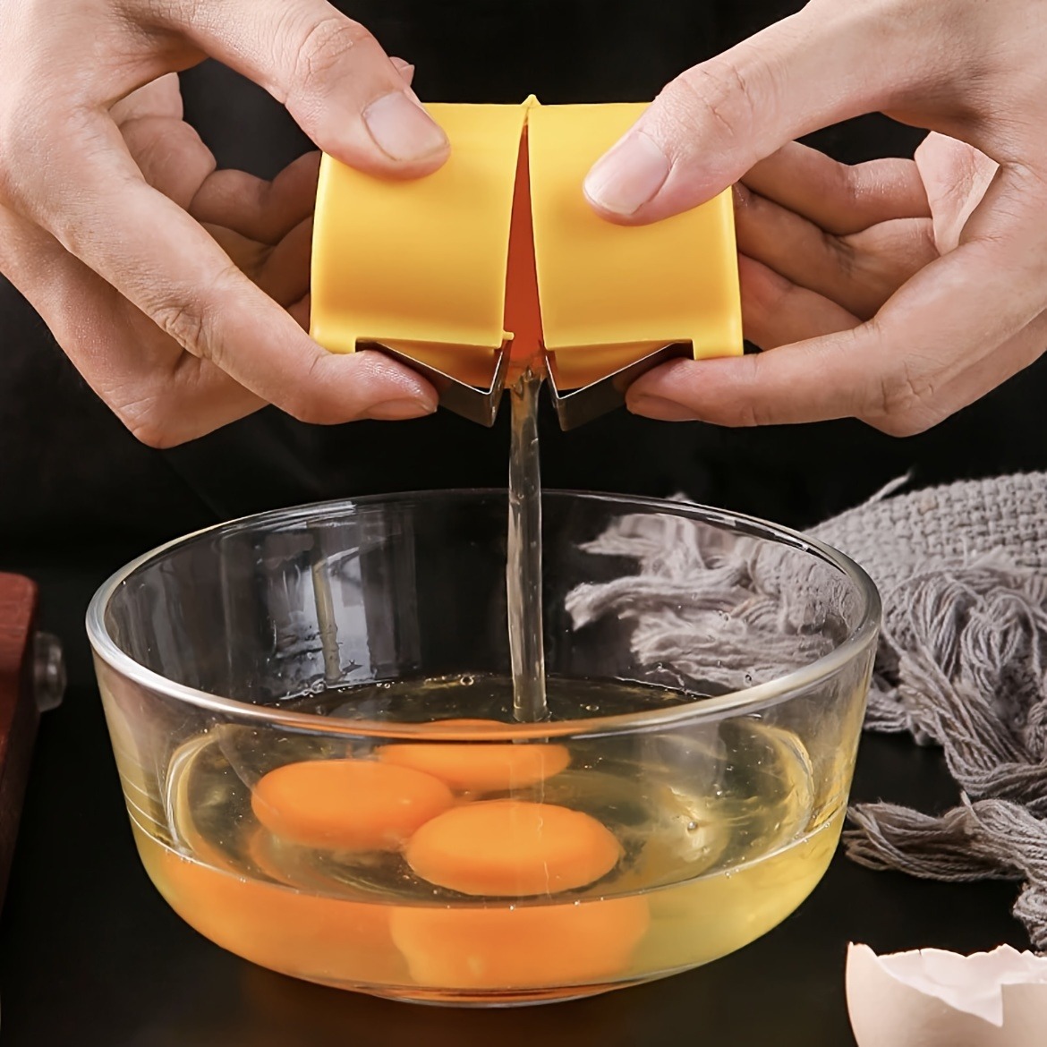 Egg Shell Opener Cutter – Portable Stainless Steel Egg Topper Tool for Boiled Eggs (Random Color) - Image 2