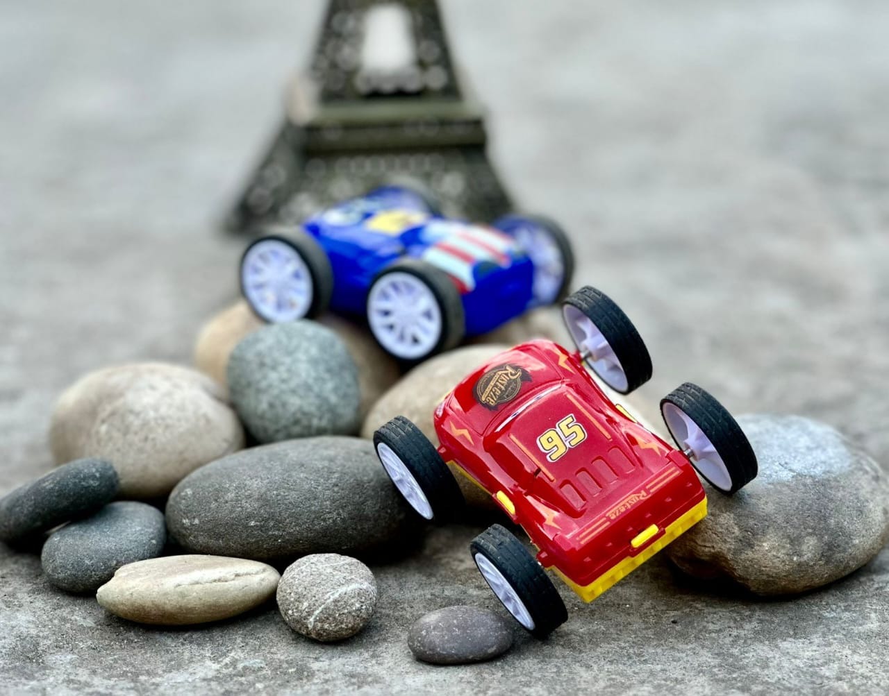 360° Stunt Car Toy - Double-Sided Flip Action, Friction Powered, Cartoon-Themed Racer - Durable & Safe Kids Toy Car - Indoor & Outdoor Fun (Random Colour) - Image 3