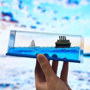 Titanic Unsinkable Fluid Drift Bottle – Acrylic Cruise Ship Decor with Iceberg Scene | Relaxing Liquid Motion Display for Car Dashboard & Home