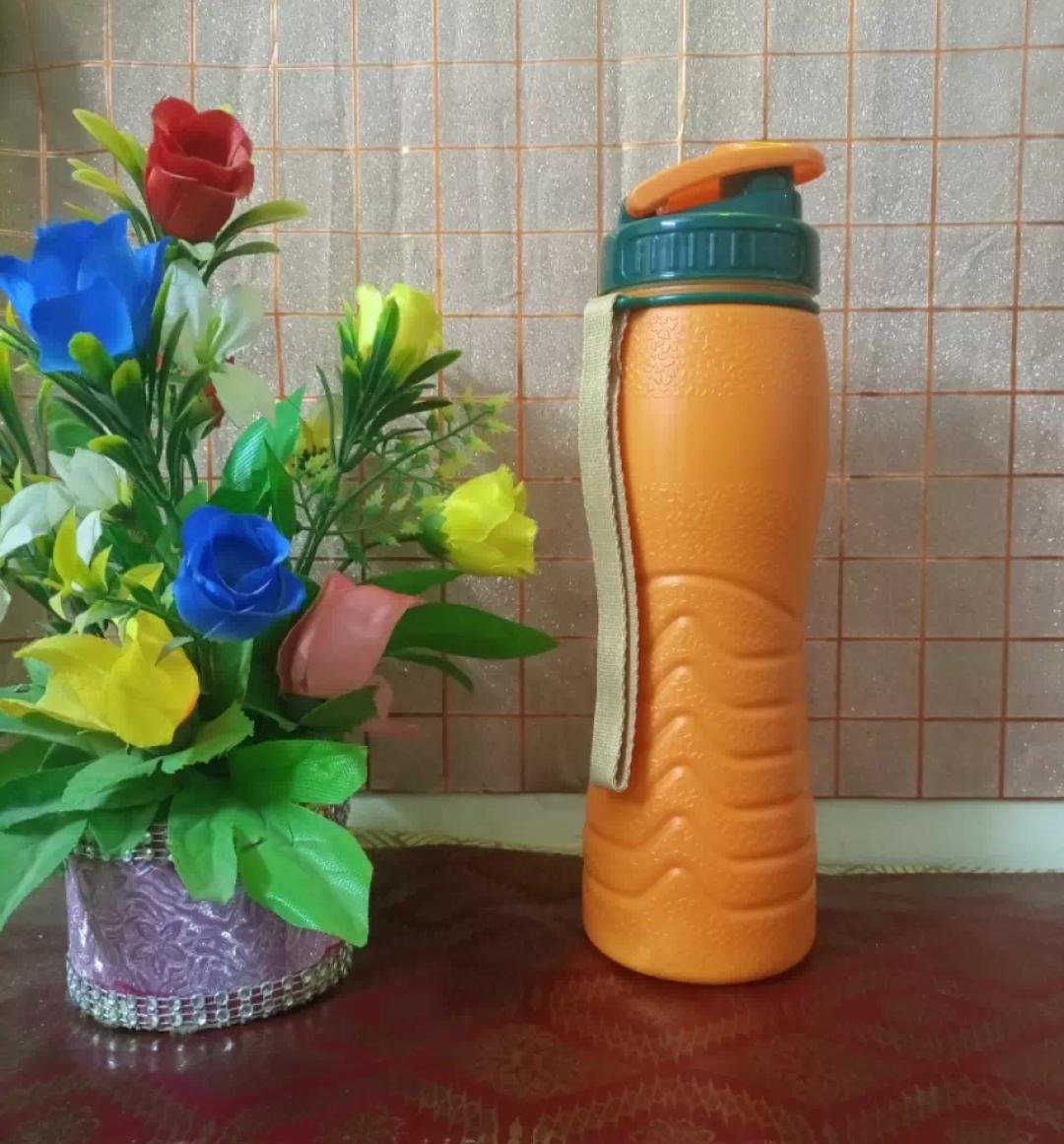 Double-Walled Insulated Water Bottle - Keeps Drinks Hot or Cold for Hours, Durable & Leak-Proof - Image 2