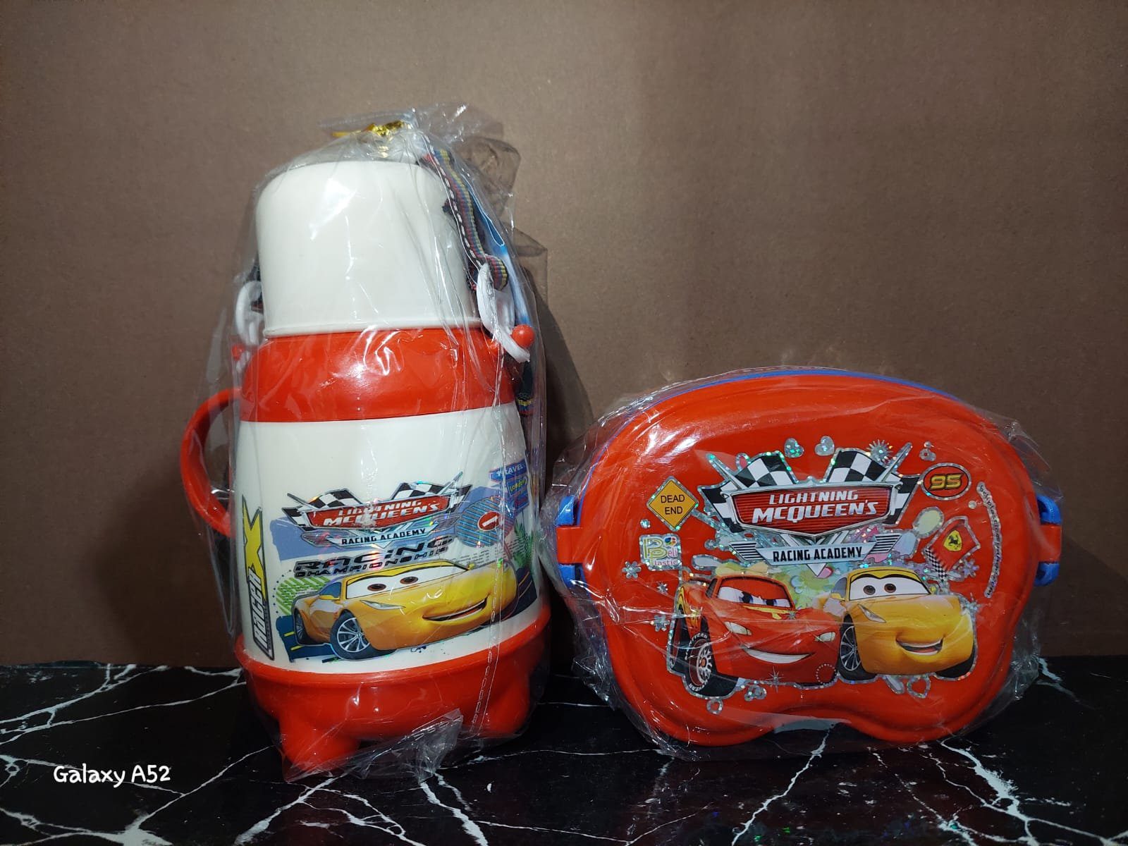 Double Duty Bottle: Insulated Water Bottle & Lunch Container Set - Image 6