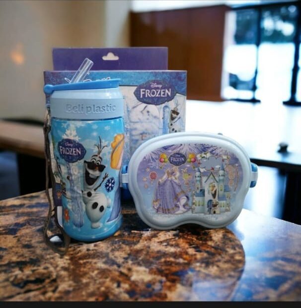 2in1 DEAl! LUNCH BOX WITH WATER BOTTLE FOR SCHOOL KIDS
