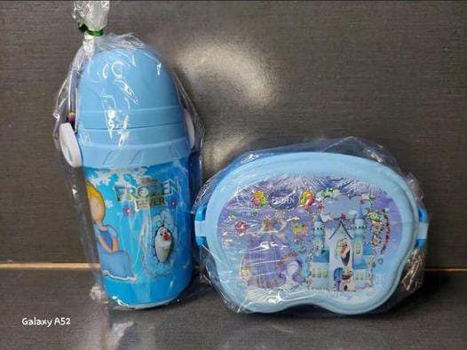 Stay Hydrated & Nourished: Insulated Water Bottle & Lunch Box Combo - Image 7