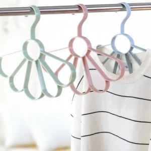 Flower Scarf Belt Hanger Multi Function Plastic Scarf Hanger 5 Holes Space Saving Organizer For Scarves Ties And Jewelry (Random Color)
