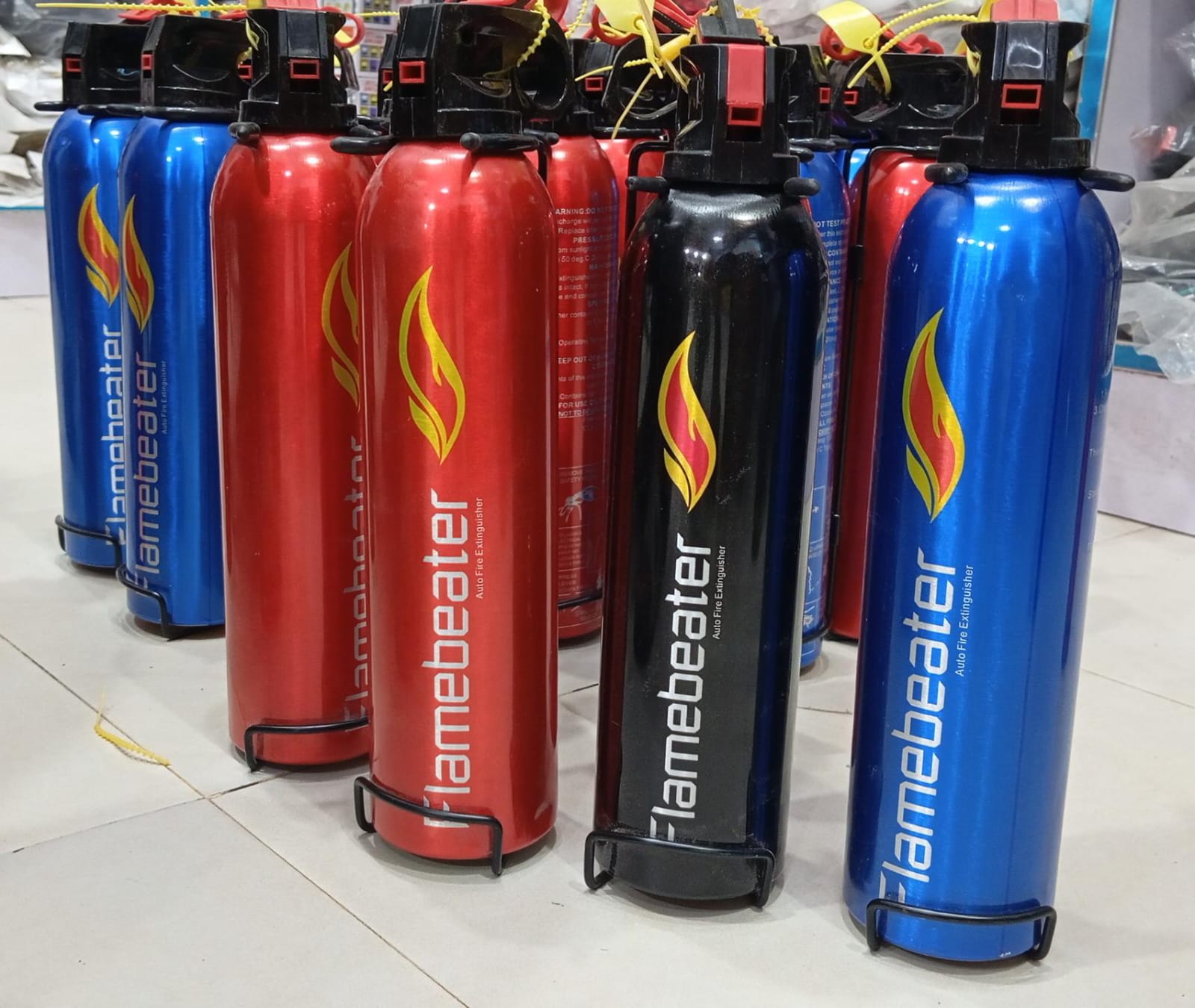Flamebeater Portable Fire Extinguishers Auto And Home Use Compact Safe And Reliable Design | Random Color - Image 3