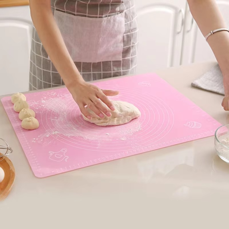 Silicone Non-Stick Rolling Mat 40x50cm – Non-Slip Pastry Mat for Dough, Cakes & Baking (Random Color) - Image 2