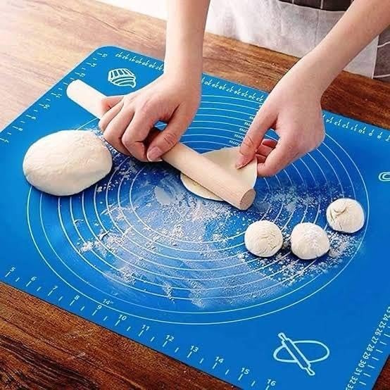 Silicone Non-Stick Rolling Mat 40x50cm – Non-Slip Pastry Mat for Dough, Cakes & Baking (Random Color) - Image 3